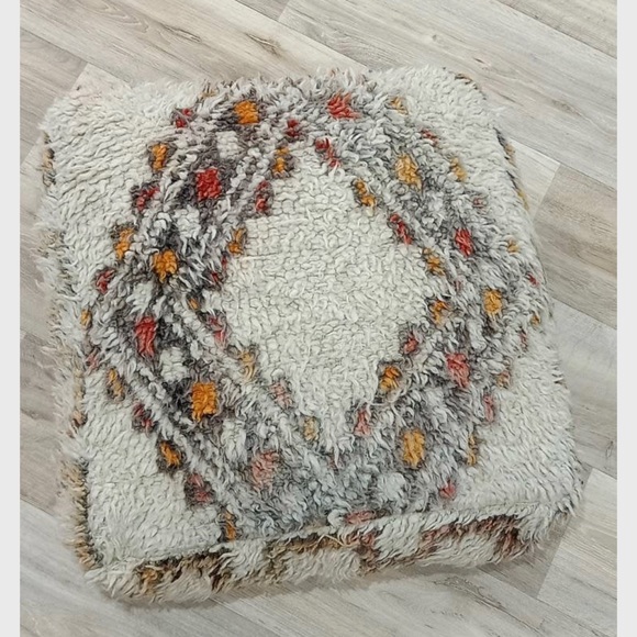 Vintage Other - Vintage-Wool-Pouf